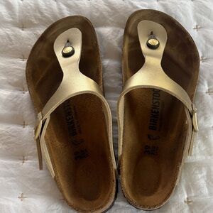 Birkenstock Women's Gold Sandals Gold